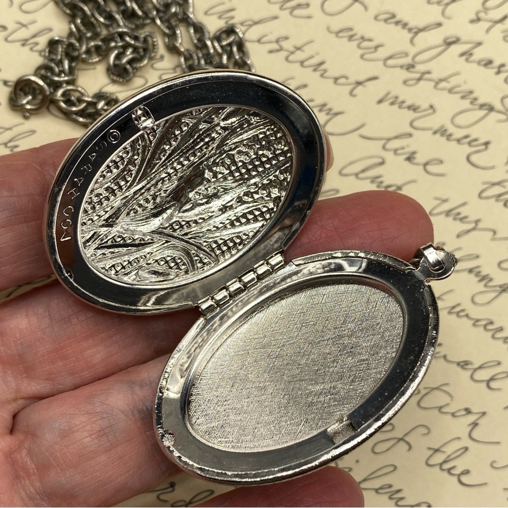 SARAH COVENTRY Silver Oval Pendant Locket Necklace - Picture 7 of 9